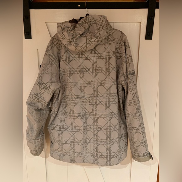 686 Large winter jacket with detachable liner - Picture 3 of 4